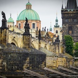 Prague: Charles Bridge Guided Walking Tour + River Boat Cruise - 1