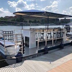 Prague: Cycle Boat Rental with Unlimited Drinks - 2