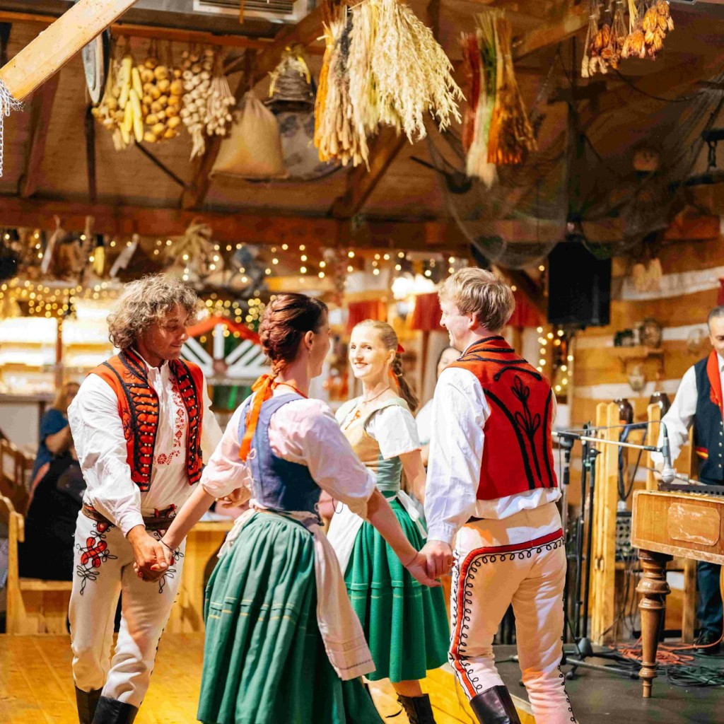 Prague: Traditional Dinner with Folk Show + Private Transfer - 2