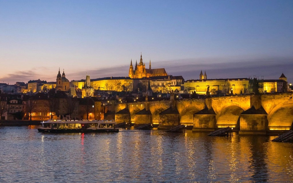 Prague Vltava River Evening Sightseeing Cruise (Evening Sightseeing Cruise) - 2