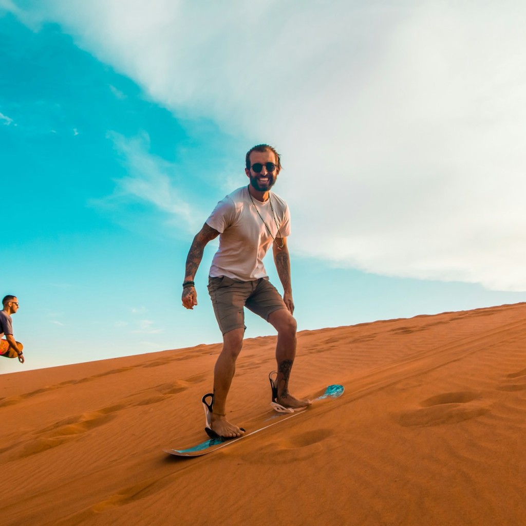 Safari na pustyni Premium: Przejażdżka na wielbłądzie, sokolnictwo i kolacja BBQ w Al Khayma Camp - Semi-Private, Extreme Dunes - 3