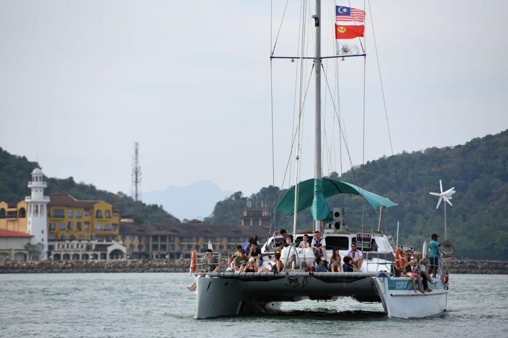 Premium Langkawi Sunset and Day Cruises by Crystal Yacht (Langkawi Premium Sunset Dinner Cruise with Transfers) - 2