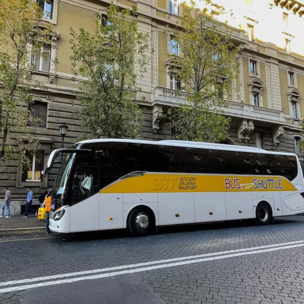 Rome Airport Transfer (Rome Airport Transfer - Fiumicino Airport to/from Central Rome (SIT Bus One Way)) - 1