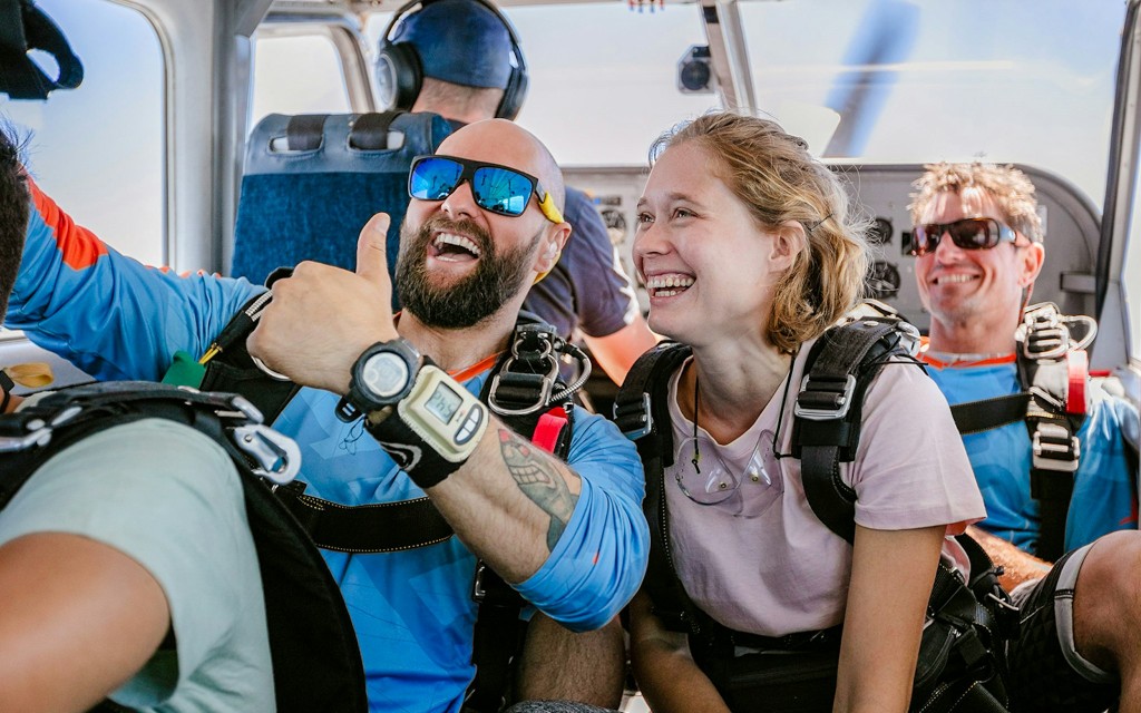 Rottnest Island Fallschirmsprung und Tour mit der Fähre von Perth/Fremantle/Hillarys (10,000 ft Rottnest Skydive + Fremantle Ferry Transfer) - 2