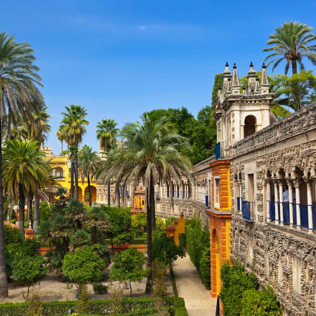 Royal Alcázar of Seville, Cathedral & Giralda: Entry + 3.5-Hr Tour - English Tour - 2