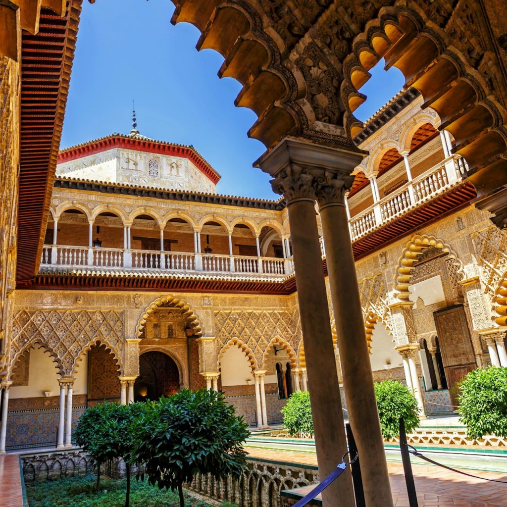 Royal Alcázar of Seville, Cathedral & Giralda: Entry + 3.5-Hr Tour - English Tour - 3