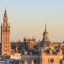 Royal Alcázar of Seville, Cathedral & Giralda: Skip The Line + Guided Tour - 2