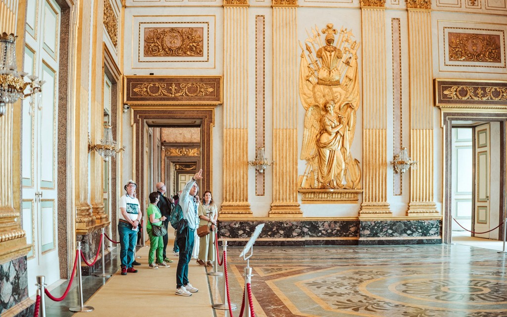 Private Tour durch das Königliche Schloss Caserta (English Guided Tour) - 2