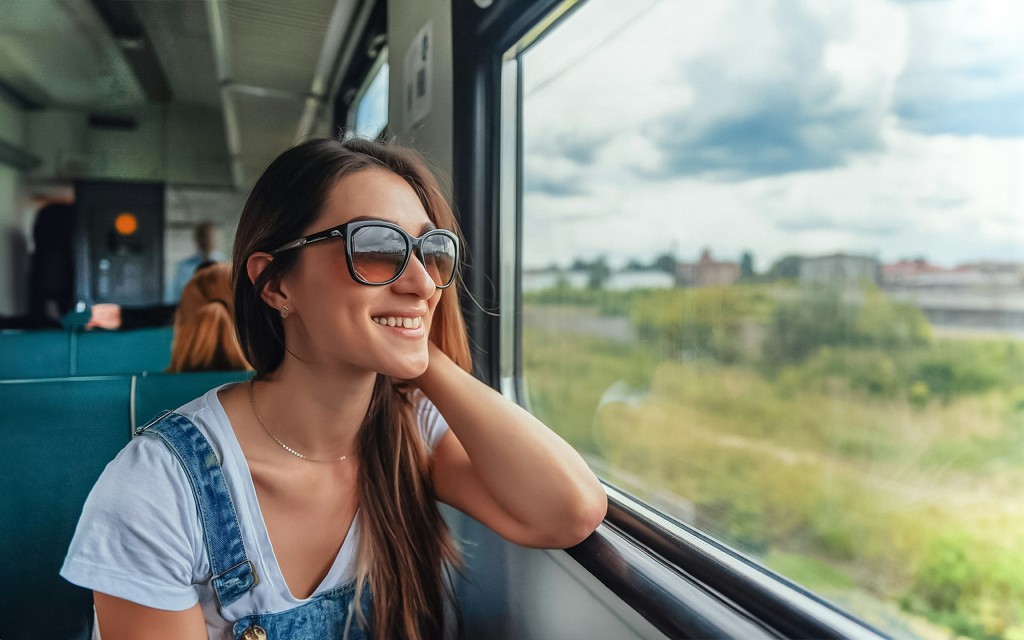 Royal Palace of Caserta Skip-the-Line Tickets (Royal Palace of Caserta Skip-the-Line Tickets + Audio Guide + Transfers from Naples) - 1