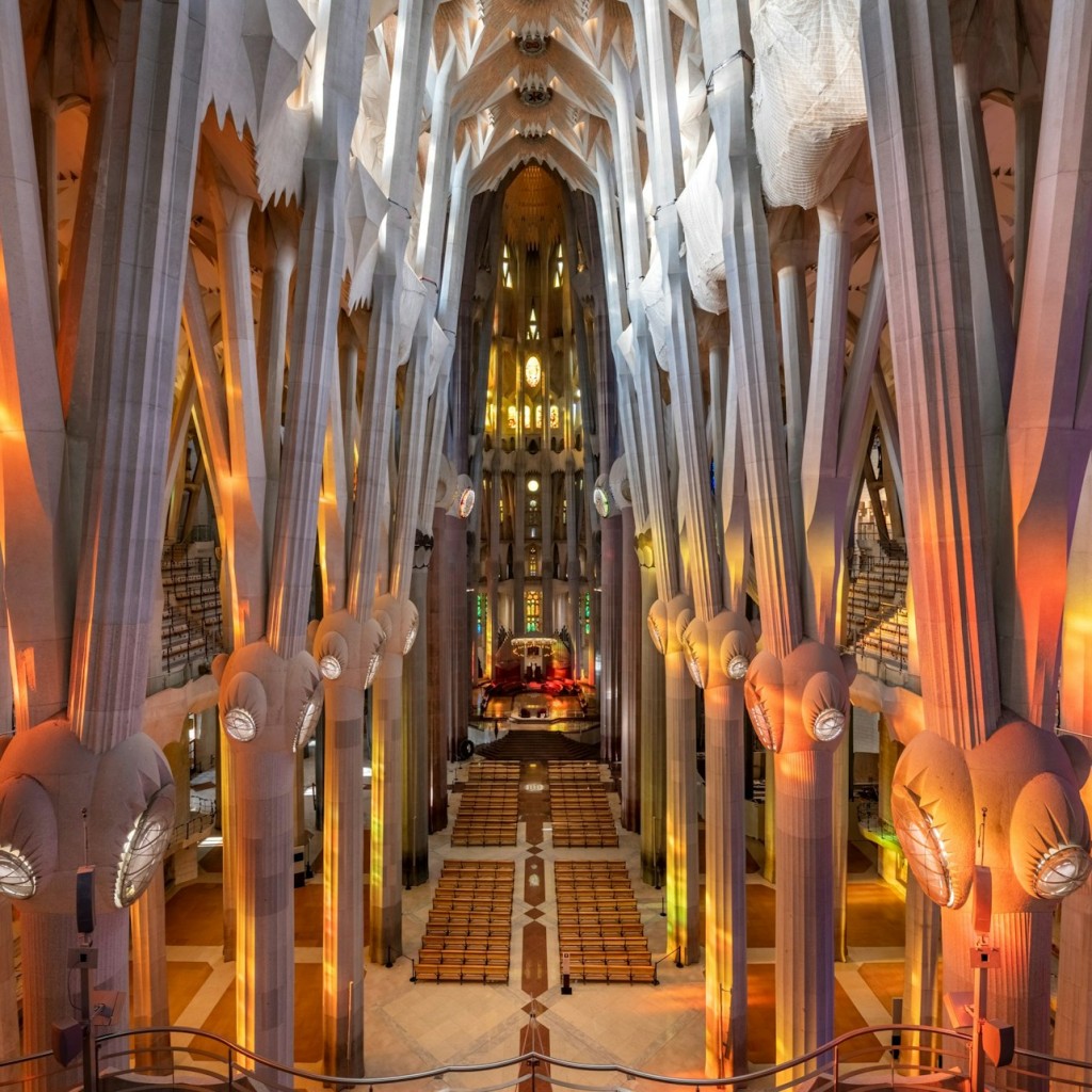 Sagrada Familia: szybkie wejście + hop-on hop-off Barcelona - 1