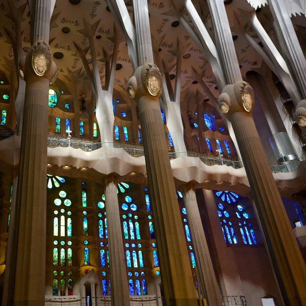 Sagrada Familia: Fast Track Ticket + Guided Tour - 2