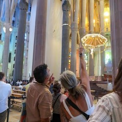 Sagrada Familia: Fast Track Ticket + Private Guided Tour - 1