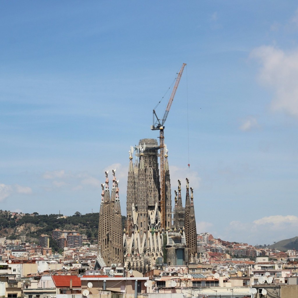 Sagrada Família: tour guiado + acesso à torre - 1
