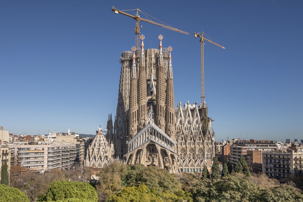 Sagrada Familia Ticket with Optional Tower Access (Sagrada Familia - Skip the Line Admission with Tower Access (Students)) - 3