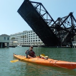 San Francisco: 1-Hour Kayak or Stand-up Paddleboard Rental - 3