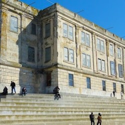 San Francisco: Alcatraz Island Entry + Electric Bike Rental - 3