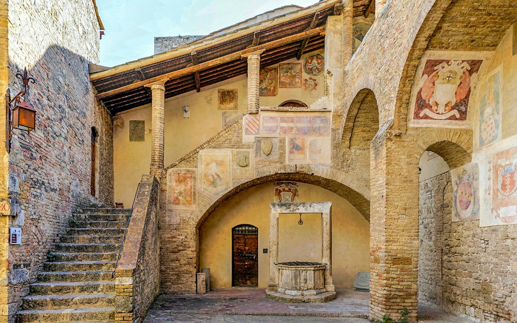 Przełęcz San Gimignano: Duomo, Muzeum Sztuki Sakralnej i muzea obywatelskie (General) - 3