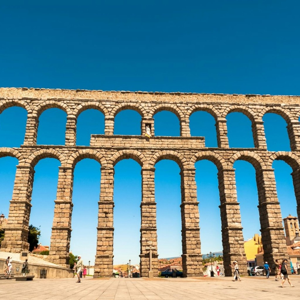 Segovia i Toledo: entrades + visita guiada + trasllats - 1