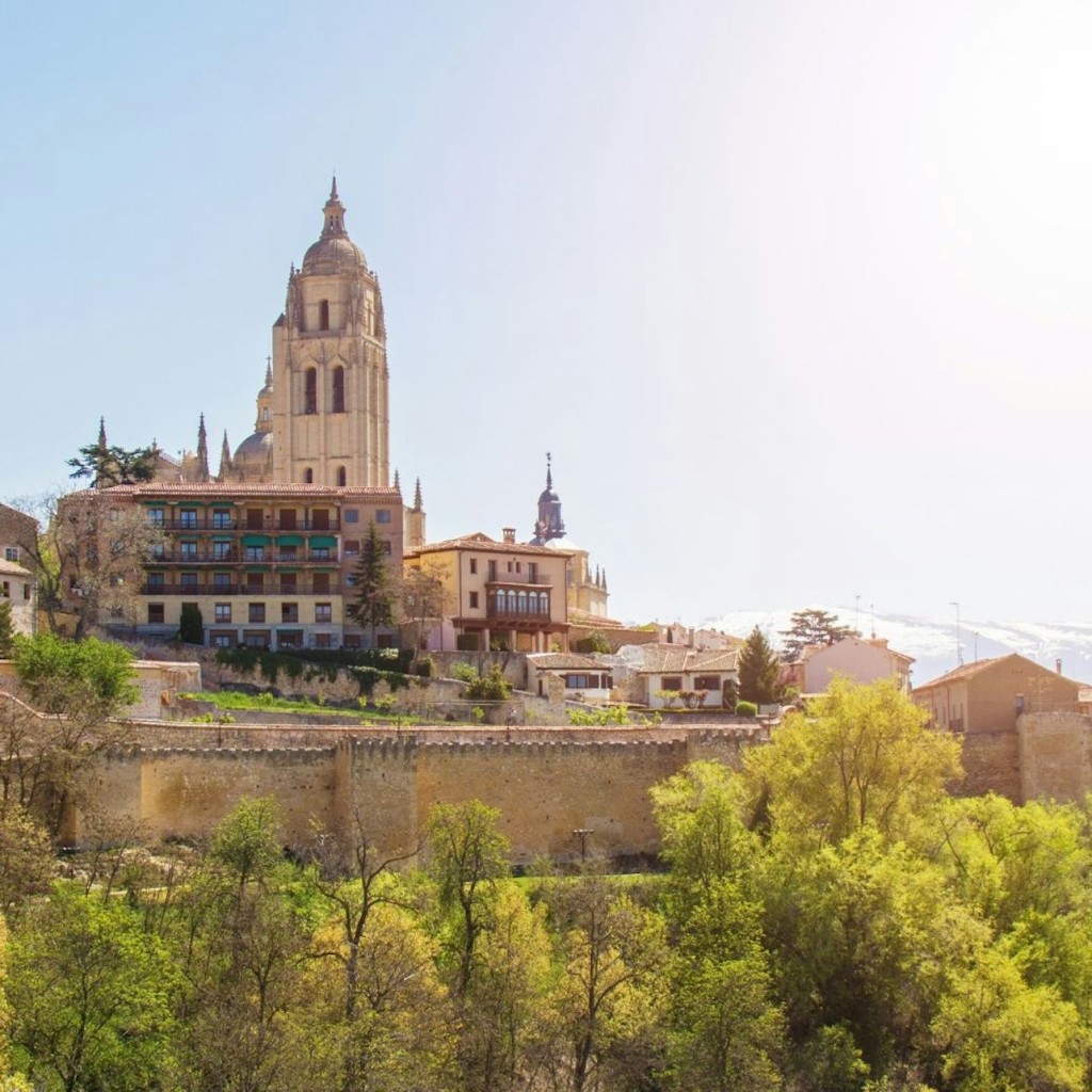 Segovia i Toledo: entrades + visita guiada + trasllats - 2