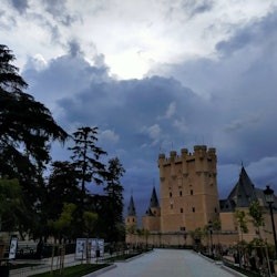 Segovia i Àvila: Tour guiat a peu des de Madrid - 2
