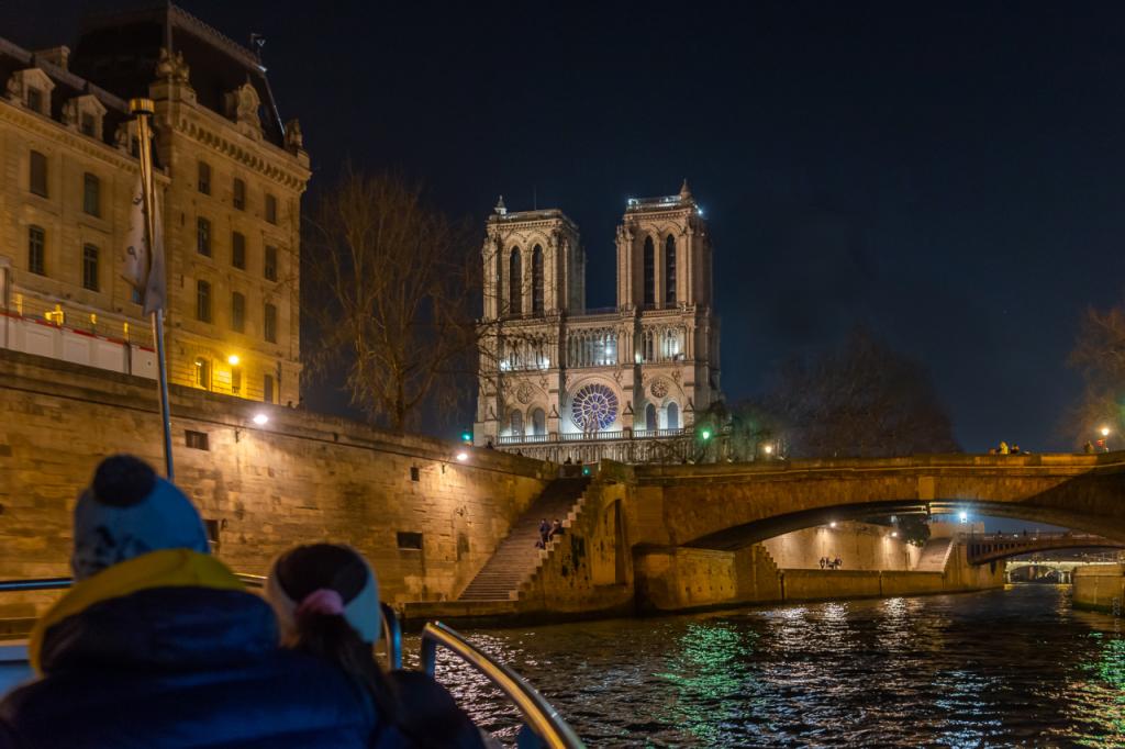 Seine River Cruise by Vedettes De Paris - Musical Aperitif (Musical Aperitif Cruise + Beer) - 2