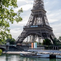 Seine River: Electric Boat Guided Sightseeing Cruise + Fast Track Ticket - 1