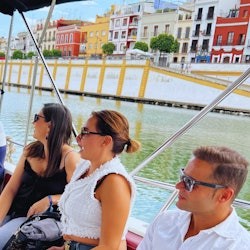 Sevilla: Tour guiat en vaixell pel riu Guadalquivir - 2
