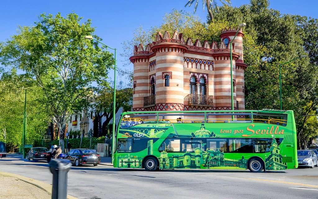 Sevirama: Sevilla Hop-on Hop-off Stadtrundfahrt (48-Hour Hop-on Hop-off Pass) - 2