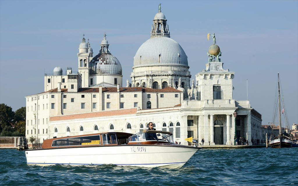 Shared Water Taxi Transfers: Venice Marco Polo Airport to/from Venice City (One-Way Night Transfer from Marco Polo Airport to Venice City) - 2