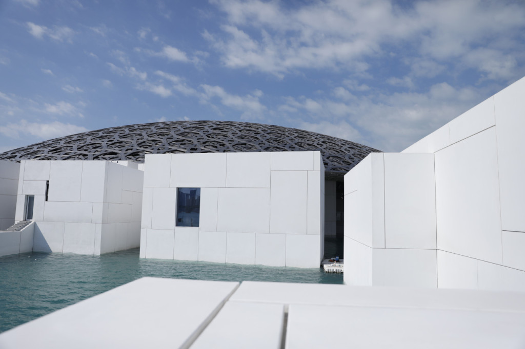 Sheikh Zayed Grand Mosque and Louvre Abu Dhabi Tour from Dubai - 2
