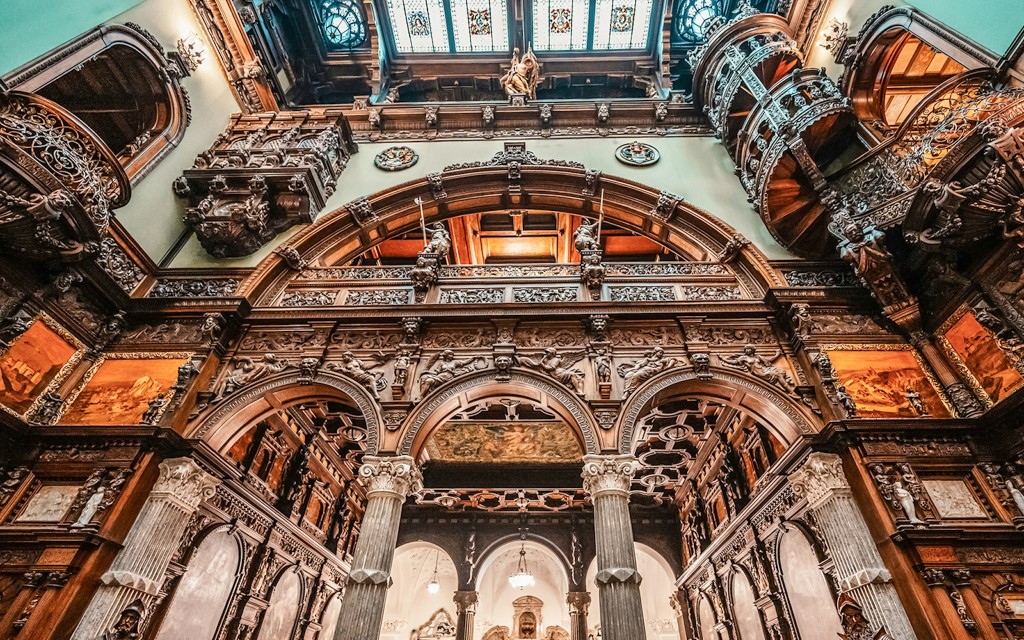 Sinaia: Peleș Castle Skip-the-Line Ticket with Audio Guide - 2