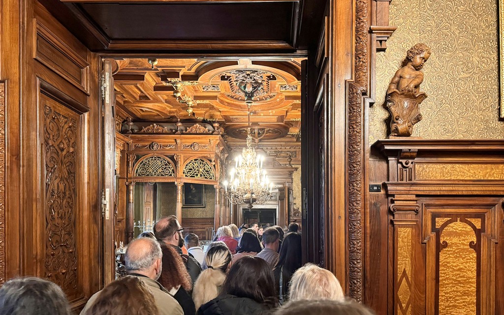 Sinaia: Peleș Castle Skip-the-Line Ticket with Audio Guide - 3