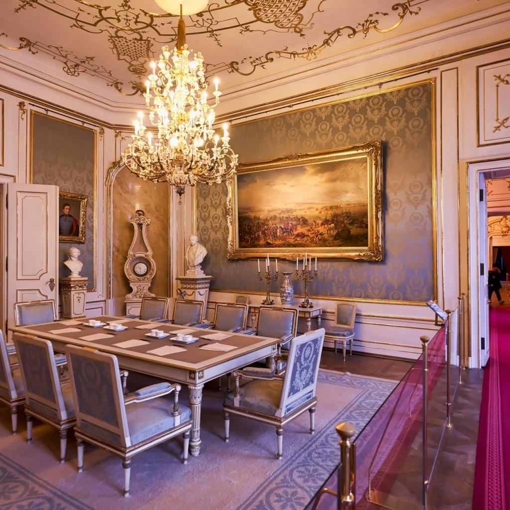 Museu Sisi, Palau Hofburg i jardins de Viena: Salta't la cua + visita guiada - 2