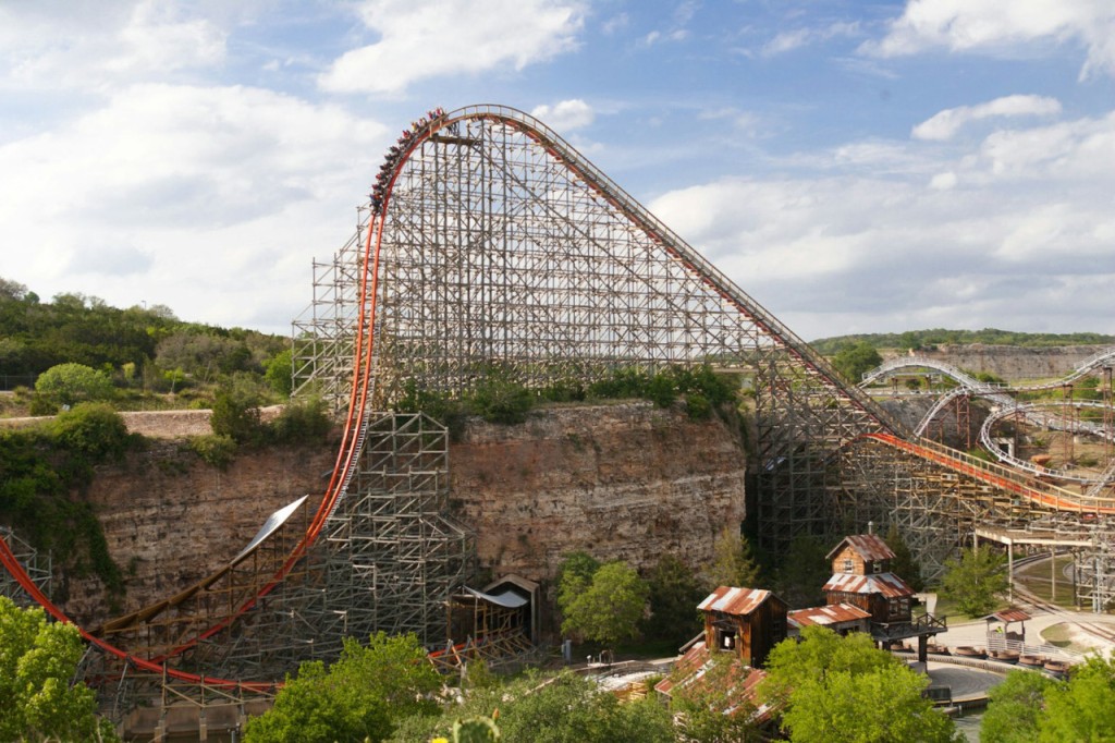 Six Flags Fiesta Texas Ticket (One Day Ticket) - 3