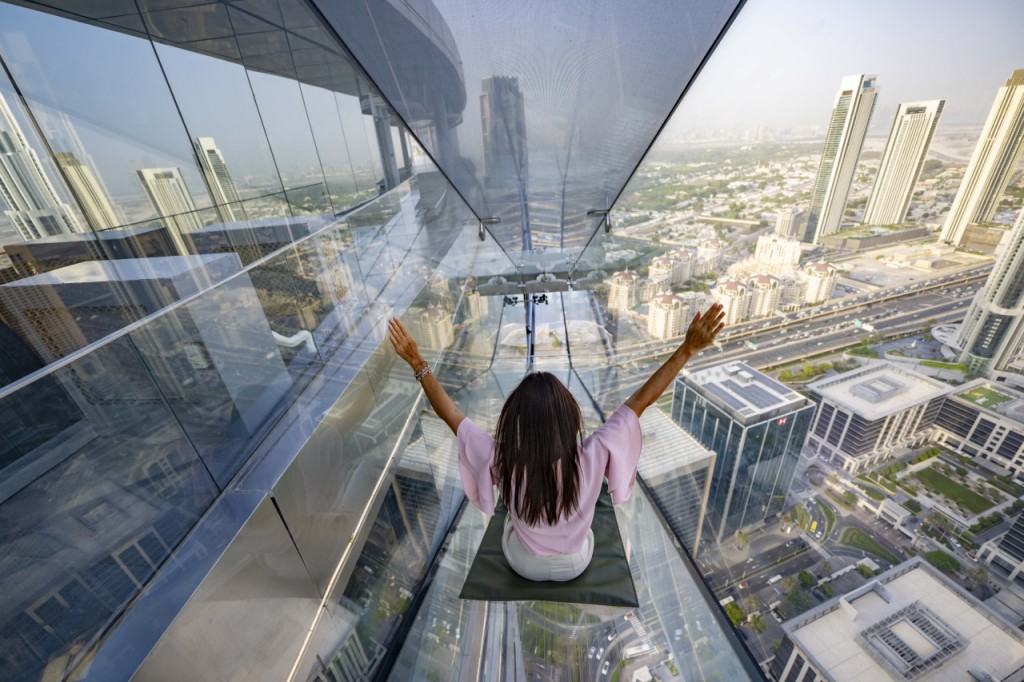 Sky Views Dubai Ticket (Observatory + Edge Walk) - 3