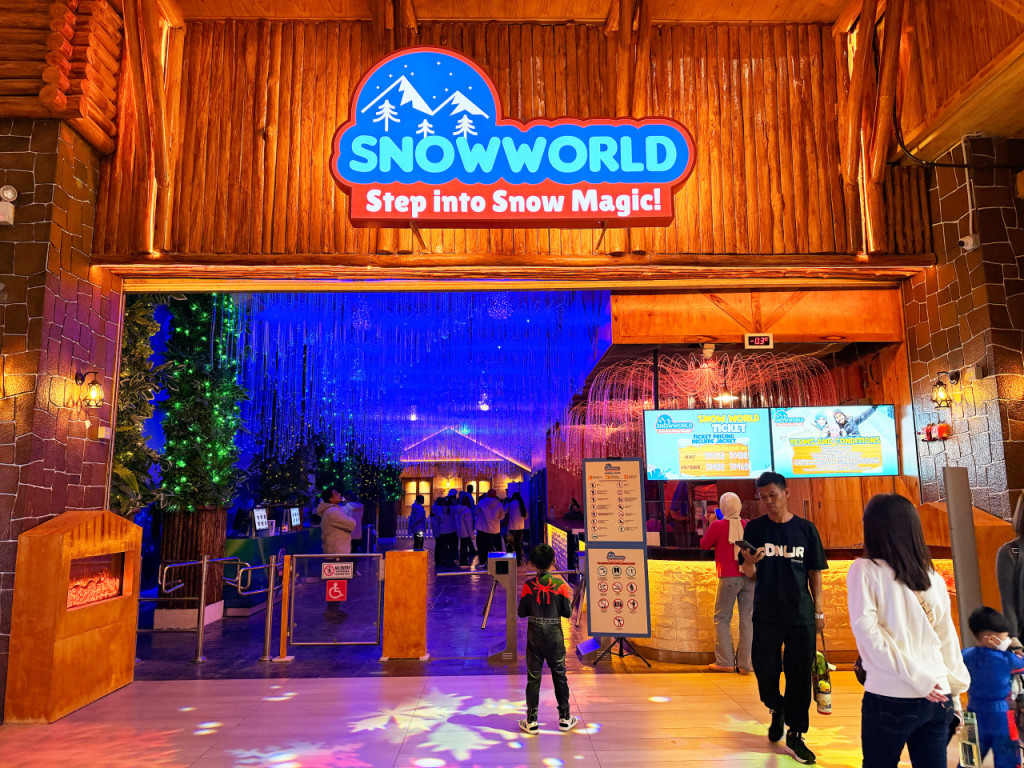Snow World Genting Highlands Ticket (Admission (Malaysian Citizens)) - 2
