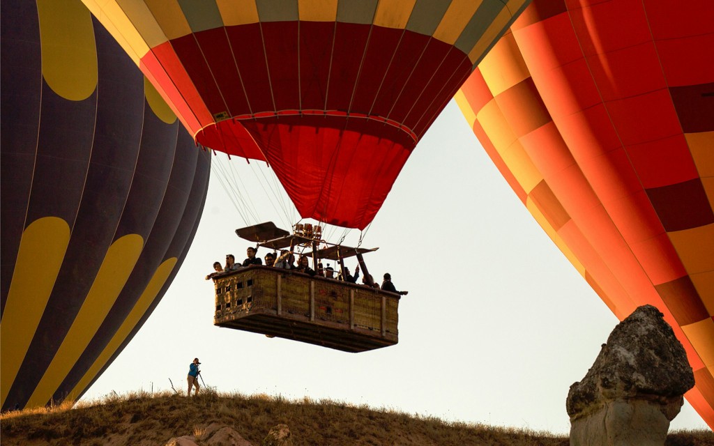 Soğanlı Valley Sunrise Hot Air Balloon Tour with Breakfast & Transfers (Sunrise Tour with Transfers & Refreshments) - 1