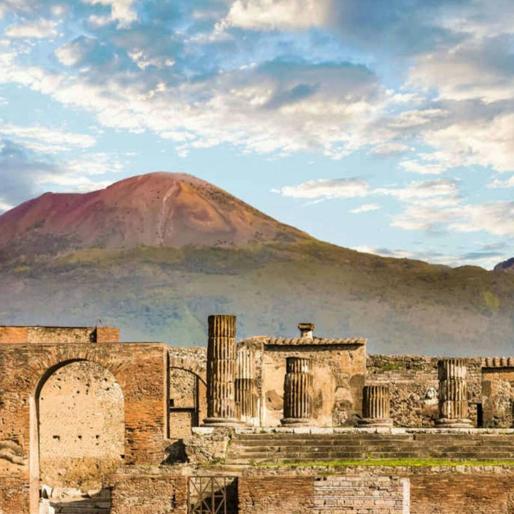 Sorrento: Train Transfer from/to Pompeii - 3