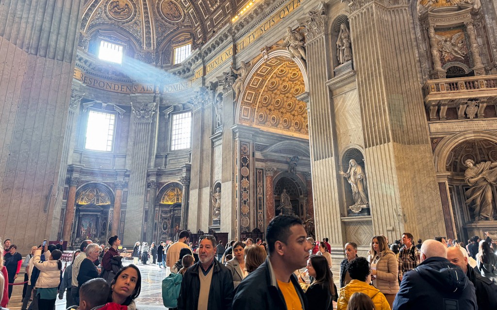 St. Peter's Basilica Entry with Audio Guide (Reserved Entry Tickets with Audio Guide & Guidebook + Dome Access via Stairs) - 2