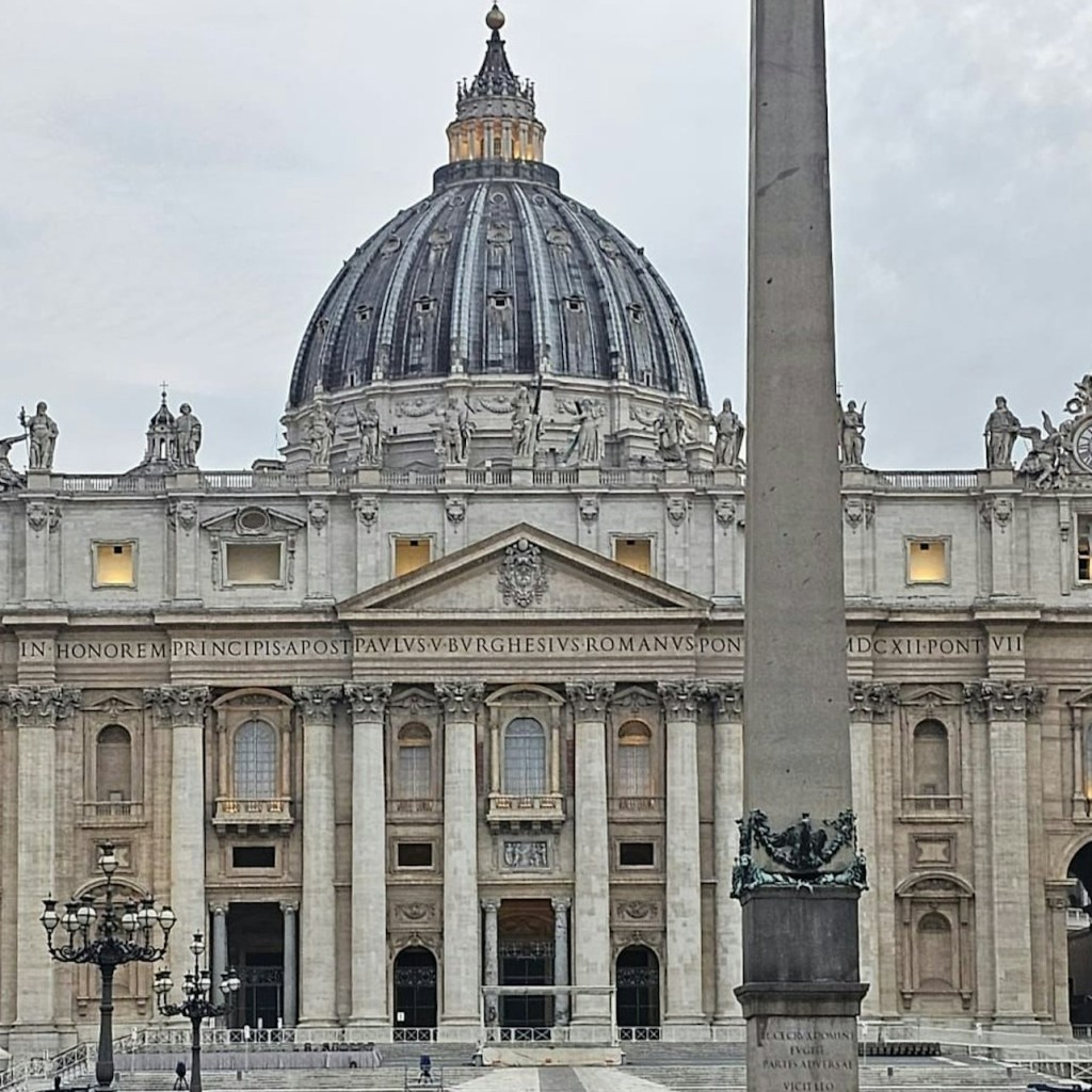 St. Peter’s Basilica: Guided Tour + Dome & Vatican Grottoes Access - 1