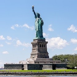 Statue of Liberty: Guided Express Tour + Roundtrip Ferry Ticket - 1