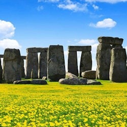 Stonehenge & Bath and Windsor Castle: Day Trip from London with Bath Admission - 1