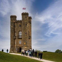 Stonehenge, Glastonbury Abbey & Avebury: Guided Day Trip from London - 2