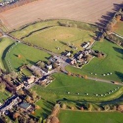 Stonehenge & Stone Circles of Avebury: Guided Day Trip from London - 2