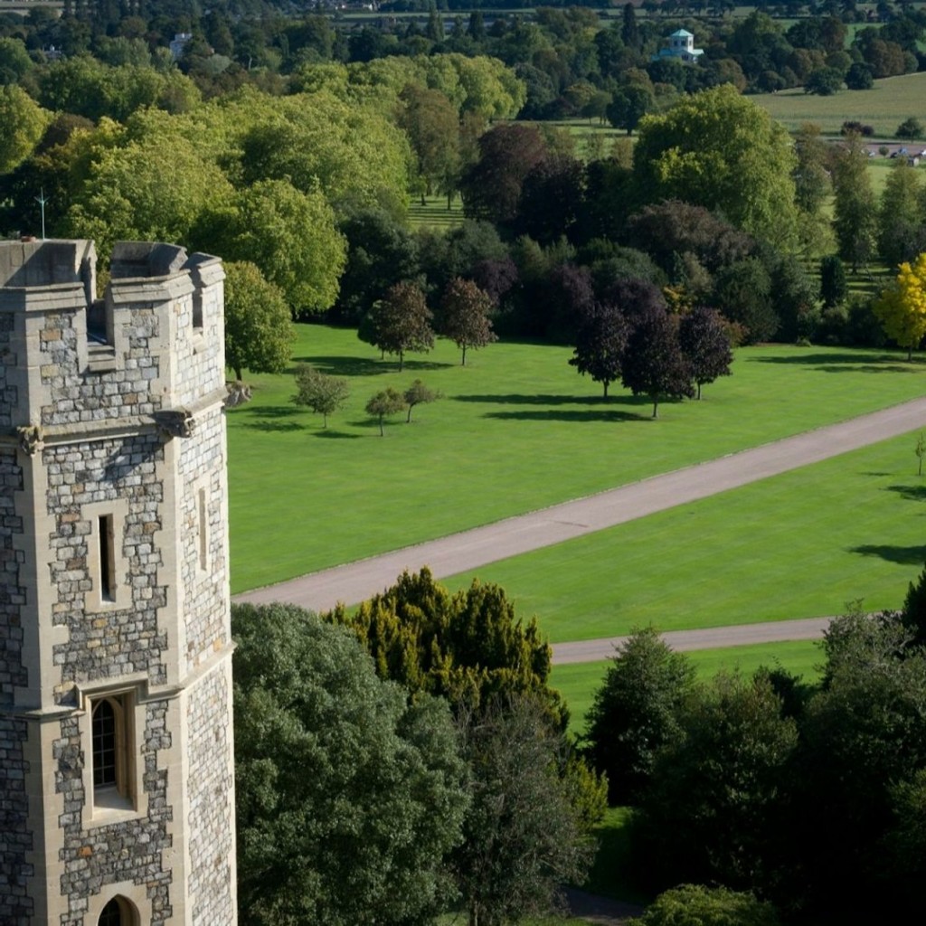 Stonehenge, Windsor Castle & Oxford: Day Trip from London - 2