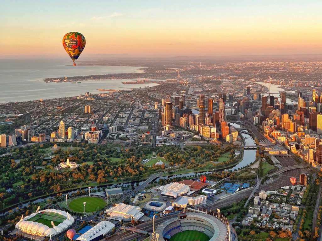 Sunrise Hot Air Balloon Flight over Melbourne with Photos (Sunrise Hot Air Balloon Flight + FREE Photos) - 2