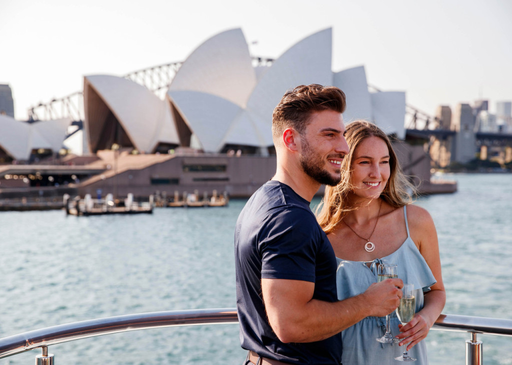 Sydney Harbour Sunset Dinner Cruise aboard Captain Cook Cruises (Sydney Harbour Sunset Dinner Cruise - 5:30 PM (Circular Quay Departure)) - 3