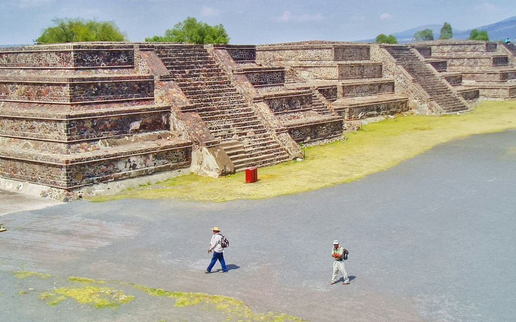 Teotihuacán: tour guidato a piedi di 2 ore della Piramide del sole e della Piramide della luna (English-Guided Walking Tour (Ticket Not Included)) - 2
