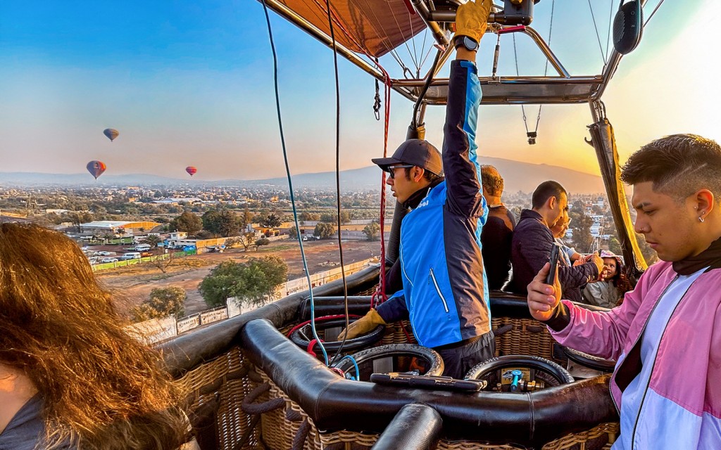 Vol en montgolfière à Teotihuacán avec petit-déjeuner gastronomique et visite des pyramides (Teotihuacán Balloon Flight without Transportation) - 2