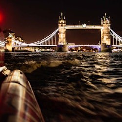 Thames Rockets: Speedboat Experience by Night - 2